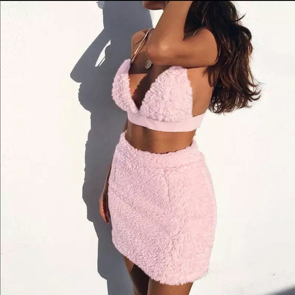Fuzzy Halter Set